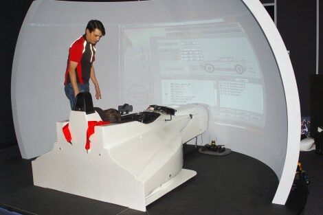 Calan Williams simulator racing