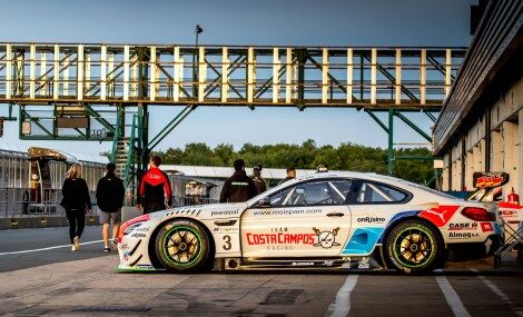 Calan Williams racing in SilverStone