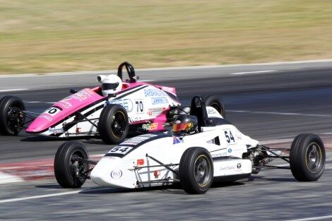 Calan Williams taking turn 7 wide